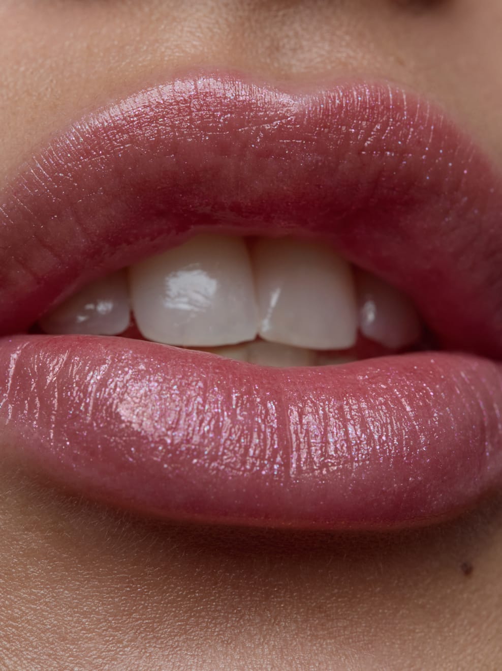 Lippen Nahaufnahme mit Tagarot Balm 04